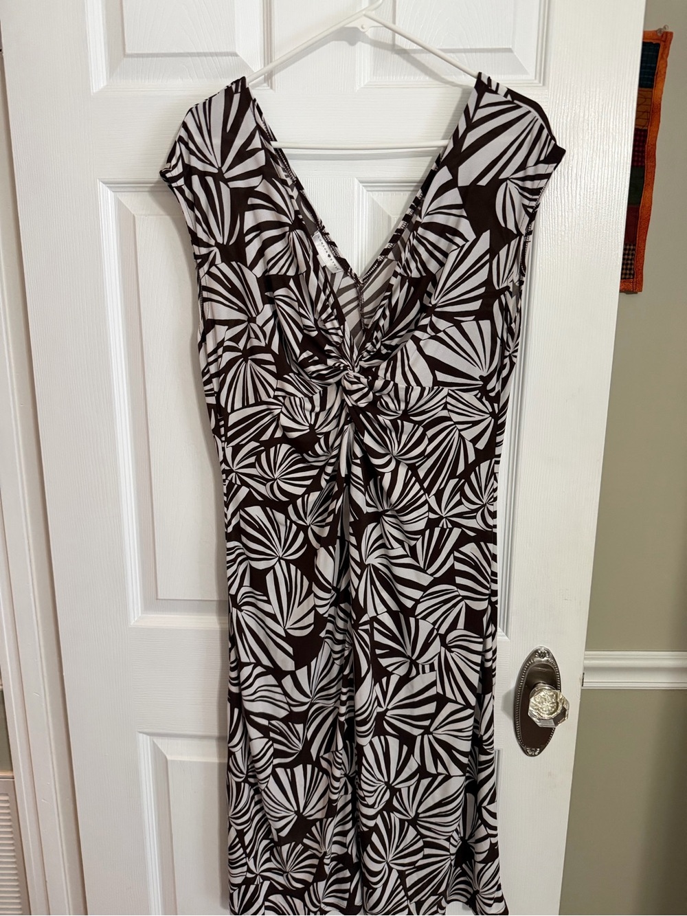 London Style Brown & White Twist Front Maxi Dress
16 womens , stretchy